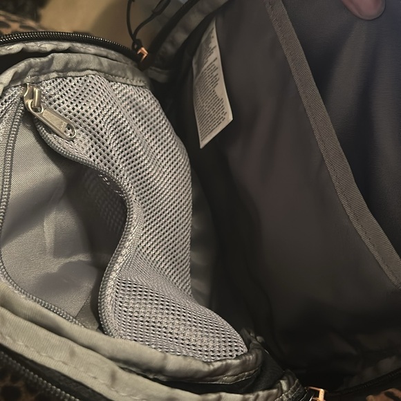 The North Face Black Backpack (MINI BAG) - Picture 3 of 4